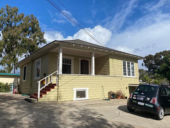 3rd image of 1278 Cypress Ave