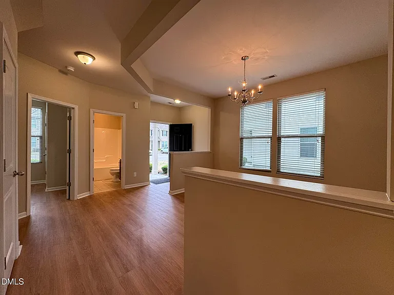 4478 Middletown Dr — Photo 8