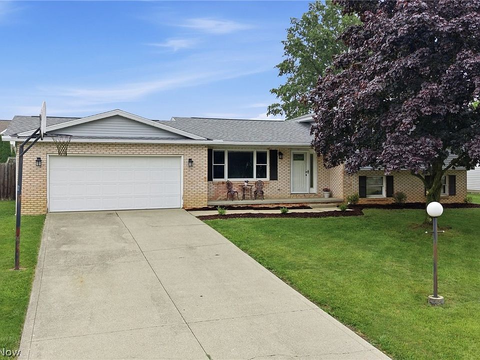 1st image of 1046 Foxmoor Ln