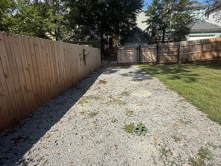 1073 Harwell St NW — Photo 43