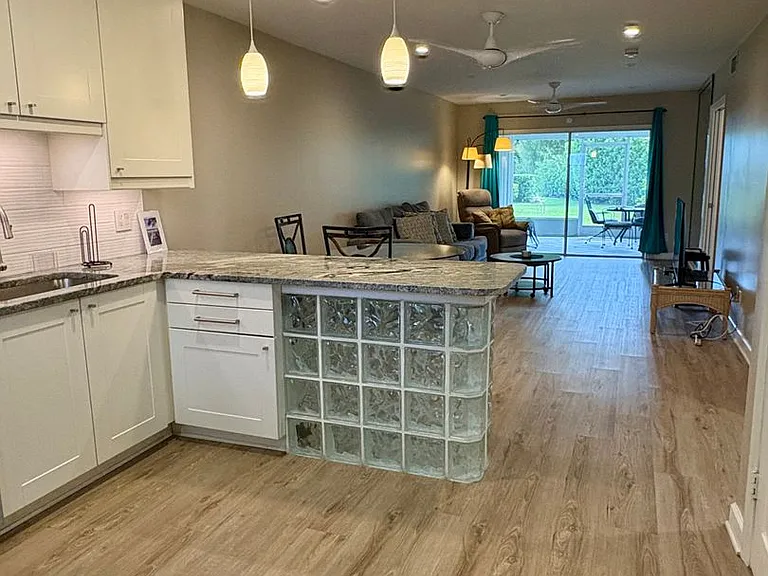 974 NW Spruce Ridge Dr #3 — Photo 6