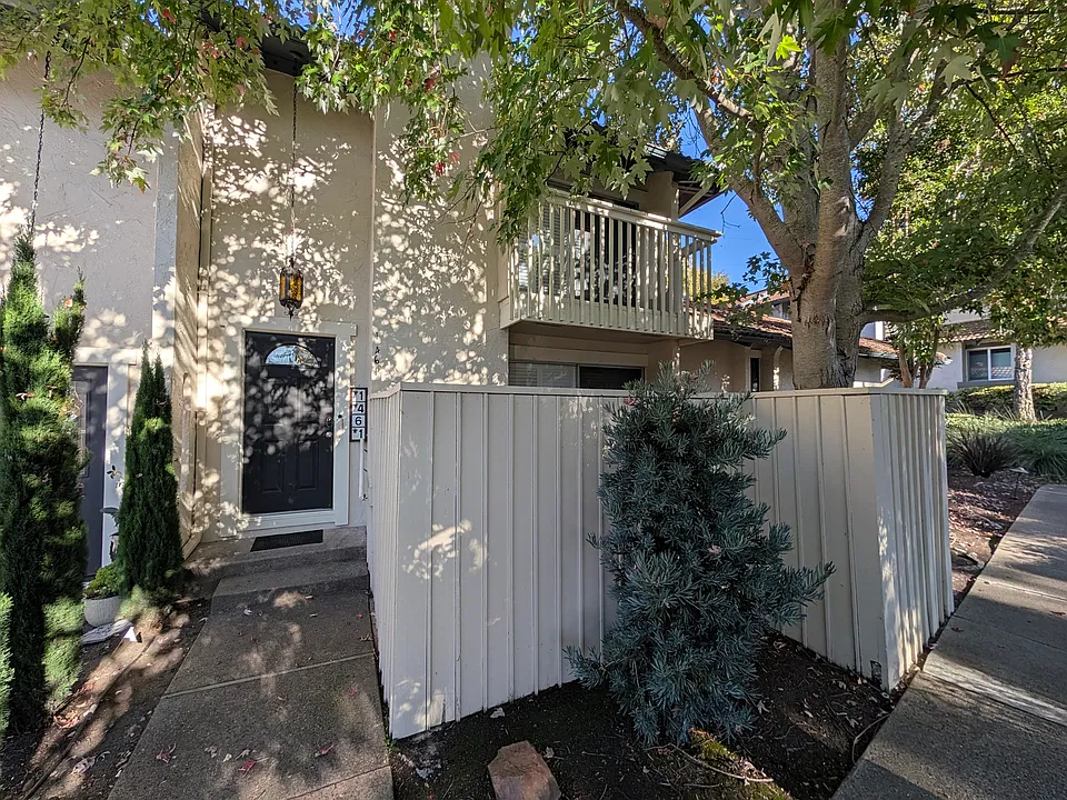 1461 Camino Peral