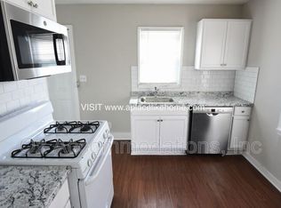 9533 Charlotte St, Kansas City, MO 64131