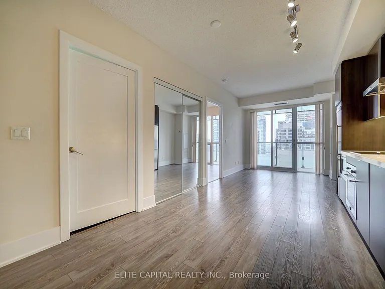 300 Front St W #1901 — Photo 7