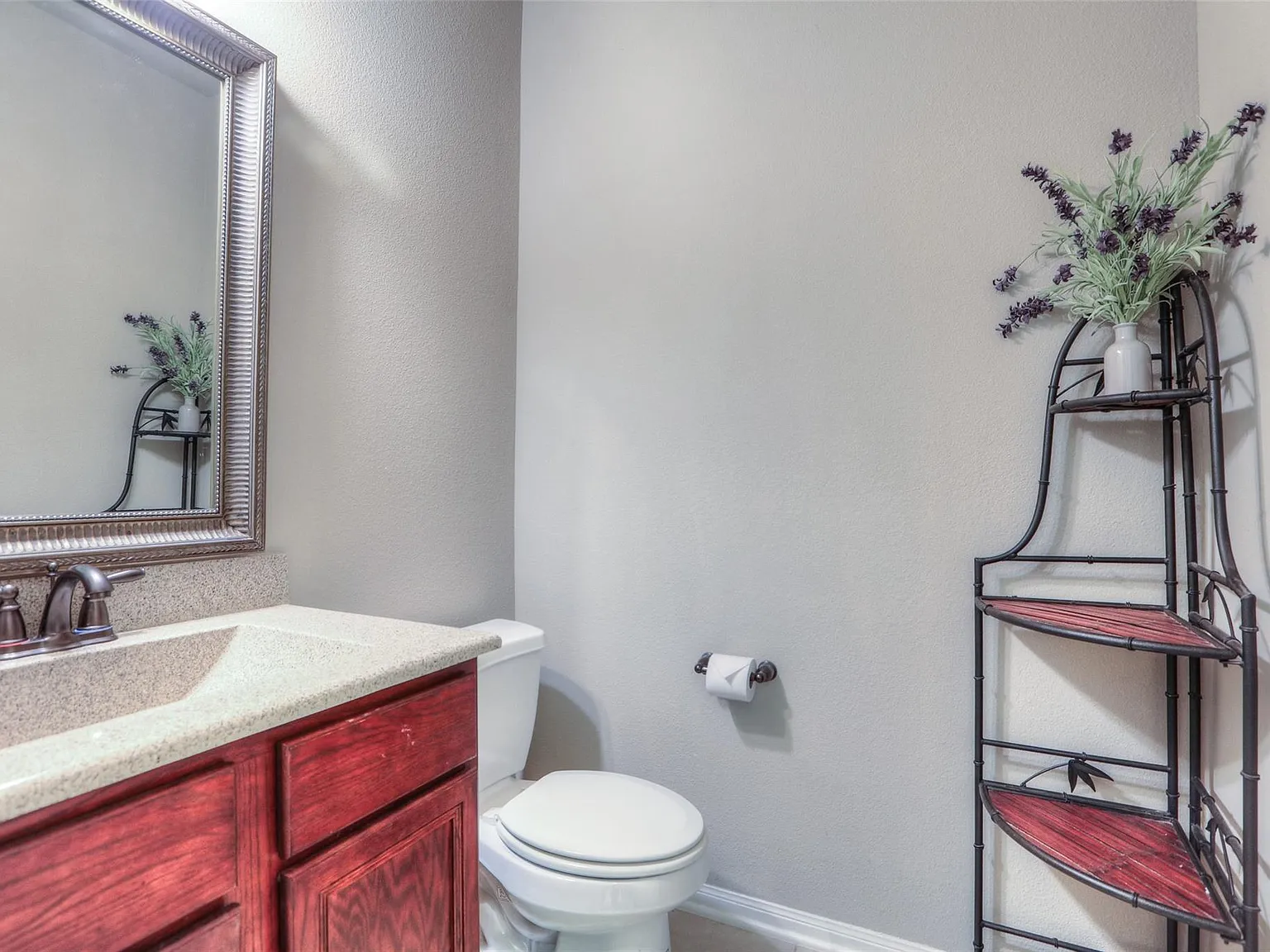 4 bed, 3.5 bath, 3156 sqft, $3,195 — Photo 4