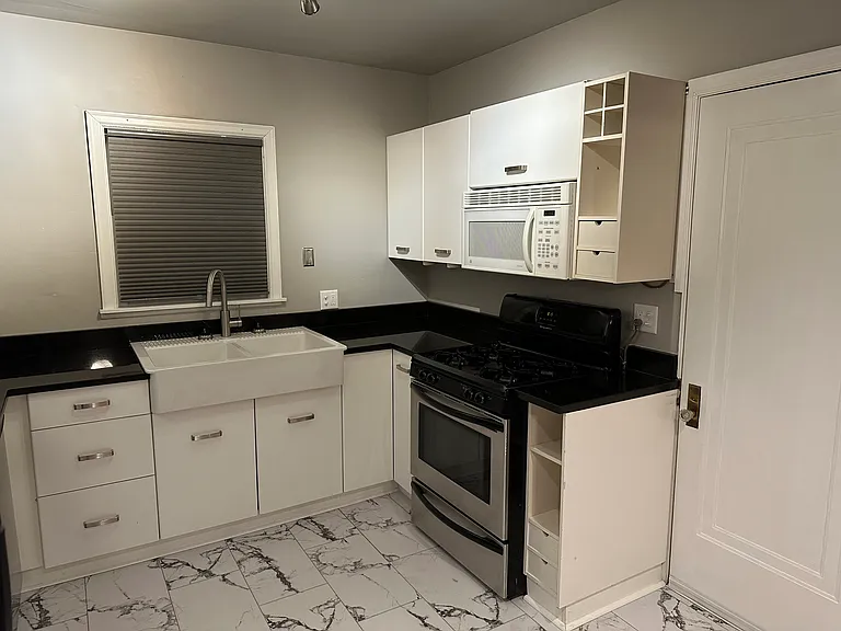2925 Glenhurst Ave S #1 — Photo 18