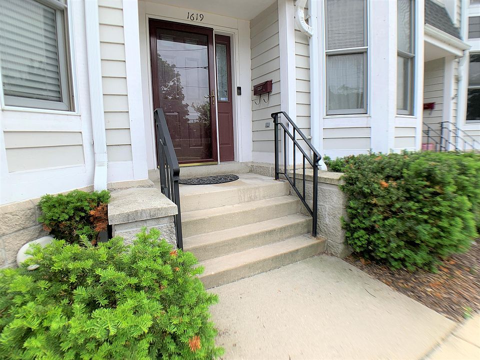 1st image of 1619 E Park Pl #1619