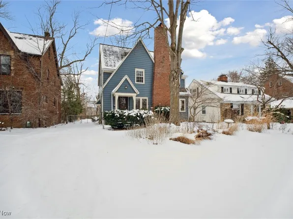 2612 Ashurst Rd, University Heights, OH 44118
