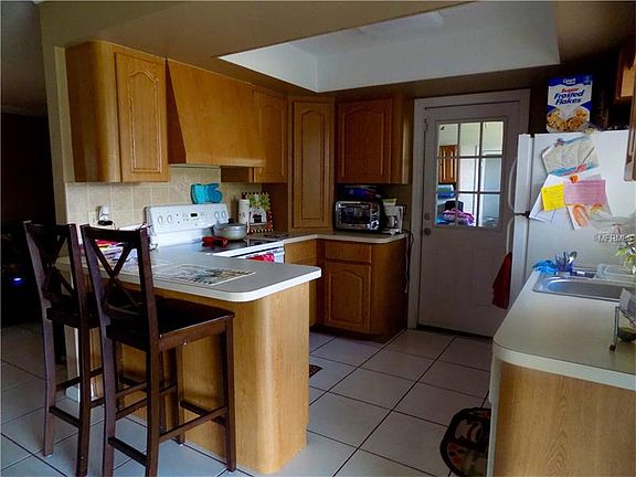 3rd image of 814 Alaska Woods Ln