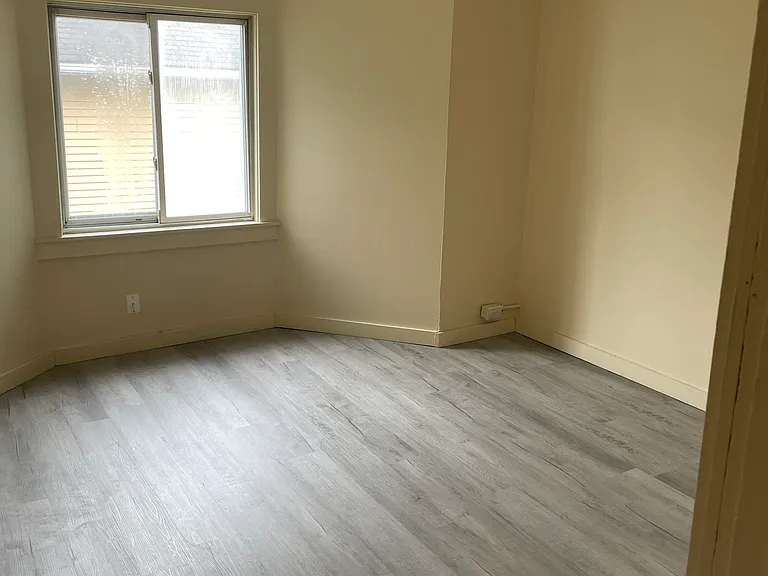 716 E Long Ave — Photo 6
