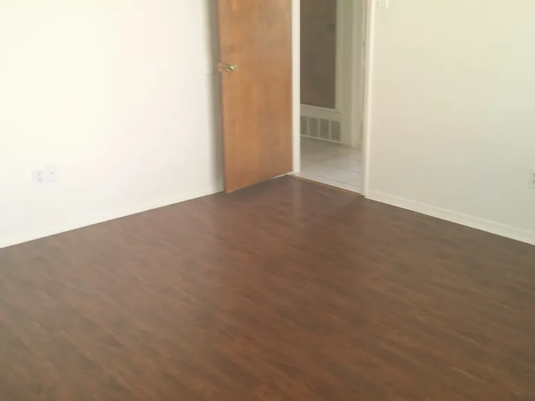 2115 Blossom Ln — Photo 14