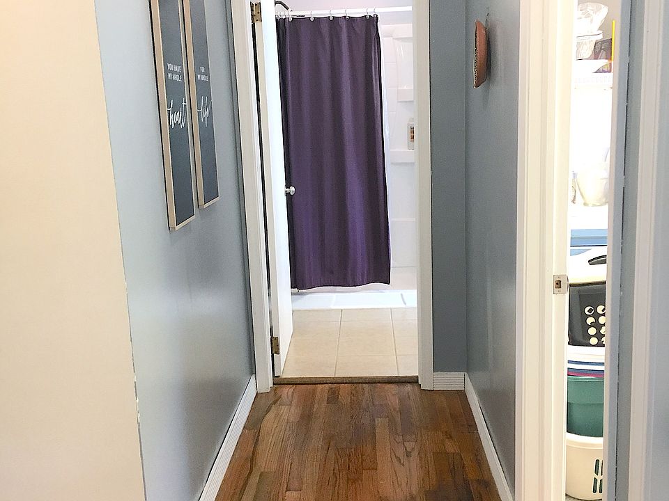 2nd image of 28 Woodland Rd