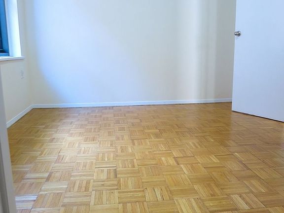 5th image of 504 E 79th St APT 4h