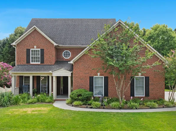 10422 Meadow Ridges Ln, Knoxville, TN 37922