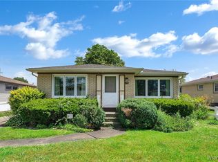 74 Lucy Ln, Cheektowaga, NY