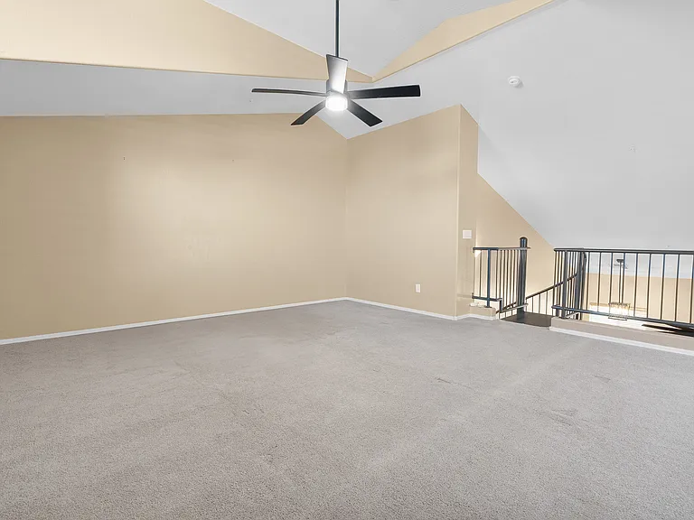 751 N Port Dr — Photo 26