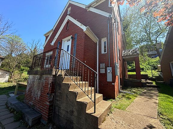 2nd image of 409 S Chestnut St