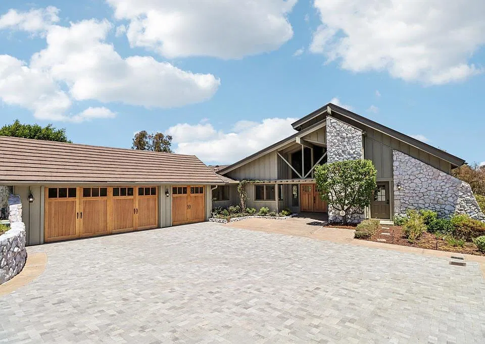 4955 Rancho Viejo Dr