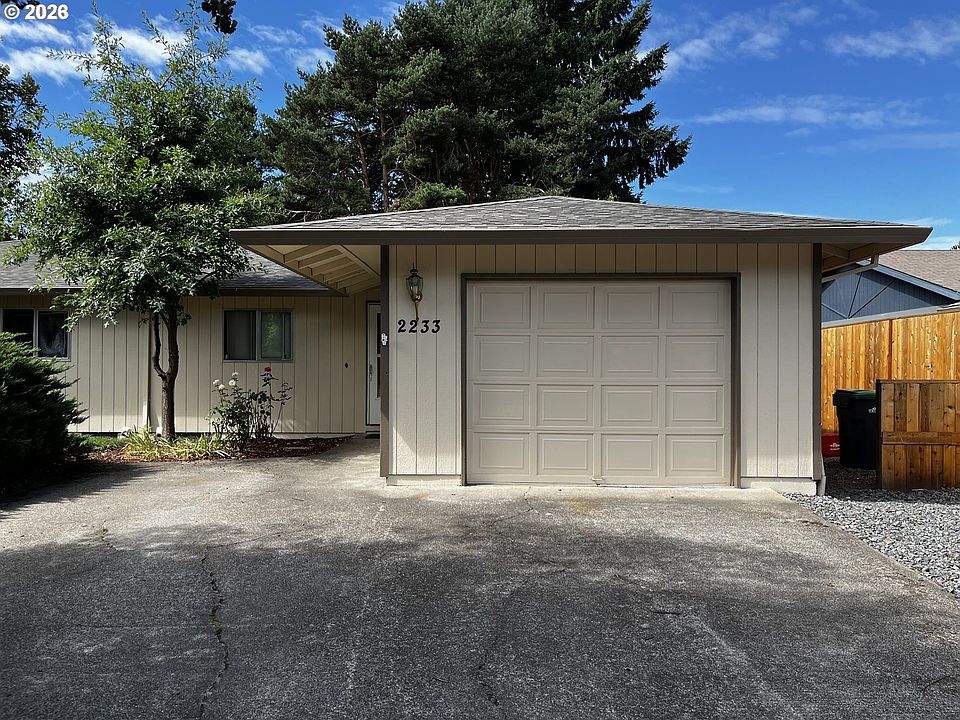 1st image of 2235 SE 53rd Ave