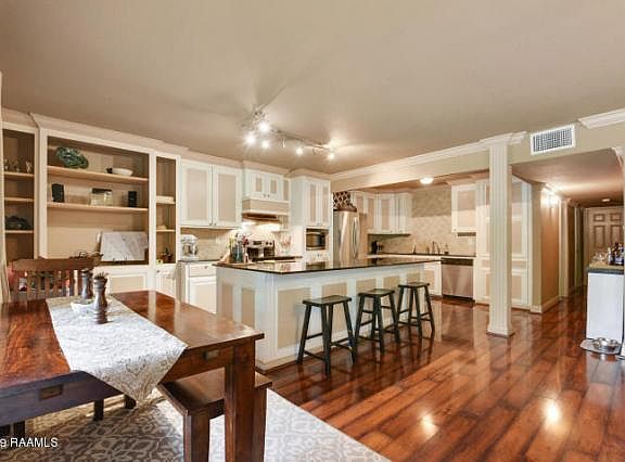 3rd image of 112 Hillside Dr APT 3