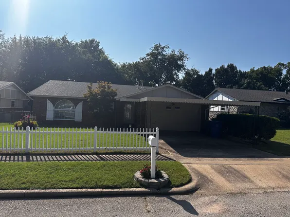 1812 S 5th Pl, Broken Arrow, OK 74012