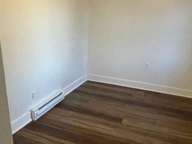820 7th Street — Photo 6