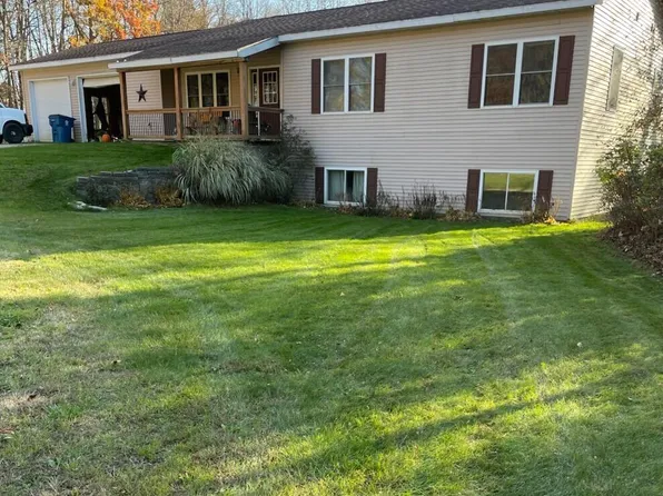 12604 Fargo St NE, Gowen, MI 49326