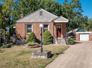 5 Saint Thomas Ct, Florissant, MO 63031