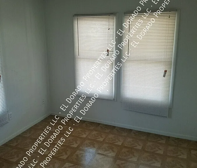 1010 E Sligh Ave — Photo 11