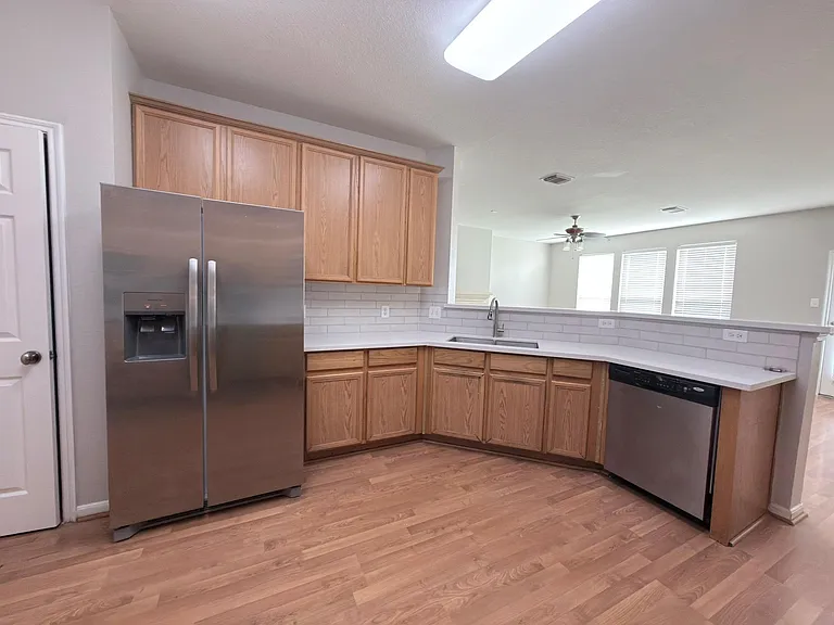 2926 Richland Spring Ln — Photo 9