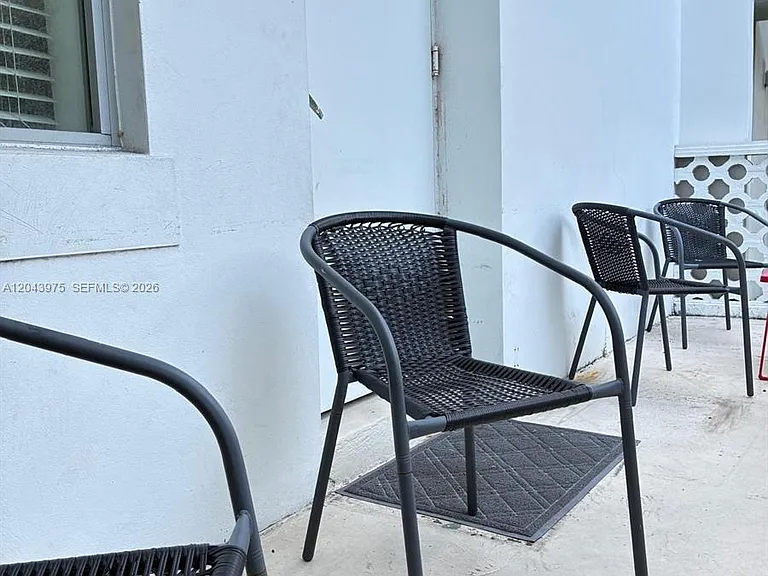 601 11th St #107 — Photo 7