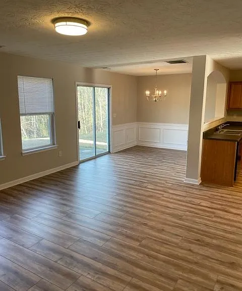 9490 Lakeview Rd — Photo 5