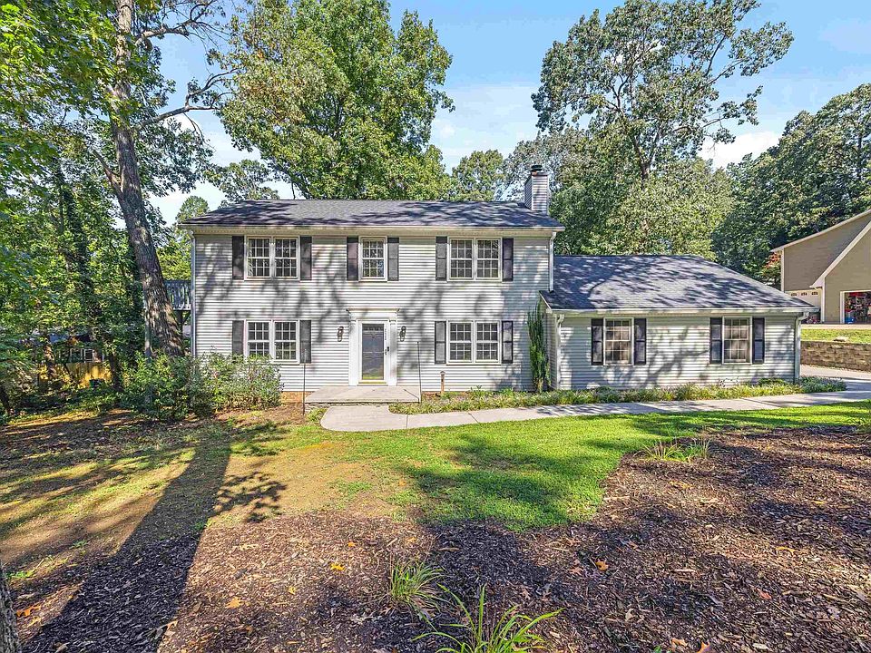 1st image of 112 Bexhill Ct