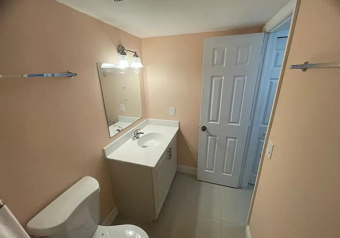 2 bed, 890 sqft, $2,550 — Photo 4