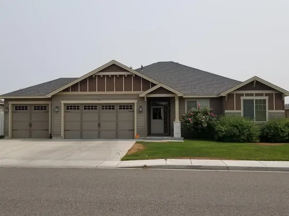 4203 Saint Paul Ln, Pasco, WA 99301