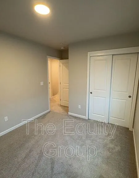 505 S Summit St #102 — Photo 12