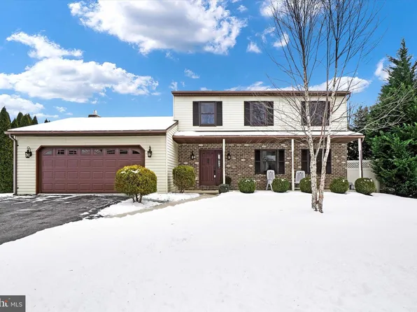 9 Barelyn Dr, New Freedom, PA 17349