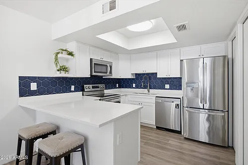 2143 E Center Ln #1 Photo 1