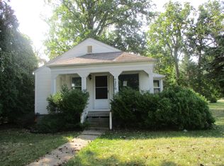 9279 Grosse Ile Pkwy, Grosse Ile, MI 48138