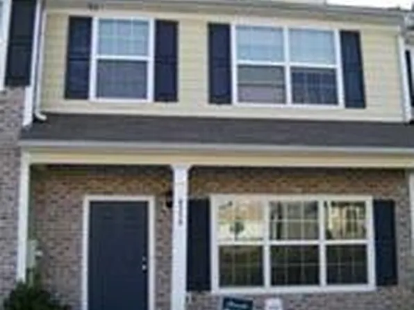 4554 Parkway Cir, College Park, GA 30349