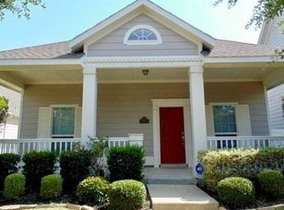 905 Wenk Ct, Aubrey, TX 76227