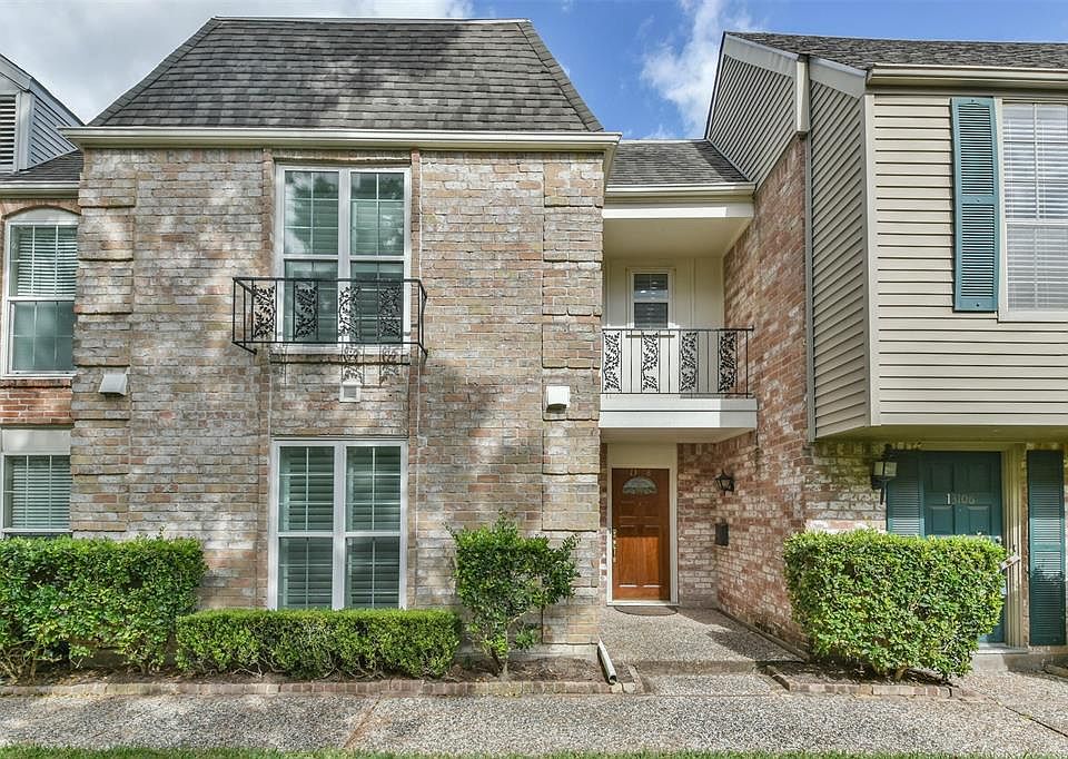 Located in a courtyard close to one of the community pools.