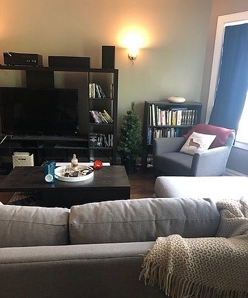 5th image of 1084 W Thorndale Ave APT 2F