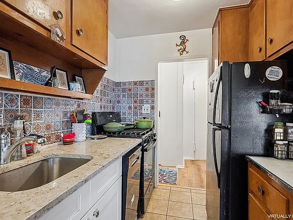 4th image of 3125 Tibbett Ave APT 11H