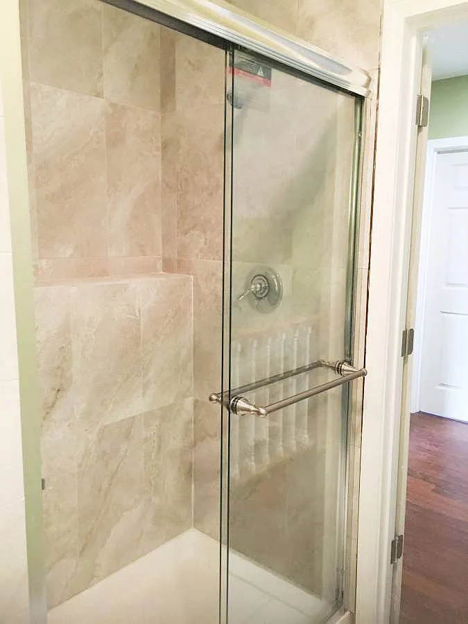 3 bed, 900 sqft, $2,750 — Photo 2