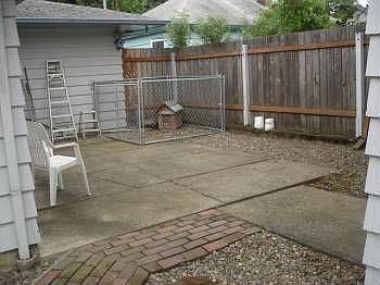 4th image of 2414 E 26th St