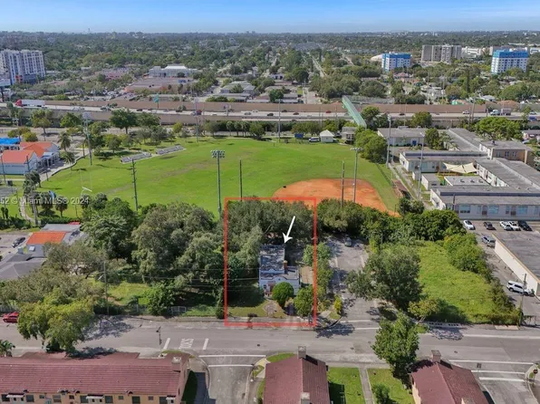 6440 NW 4th Ave, Miami, FL 33150