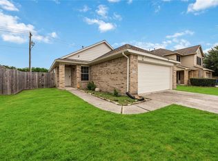 8426 Bay Run Ave, Baytown, TX 77521