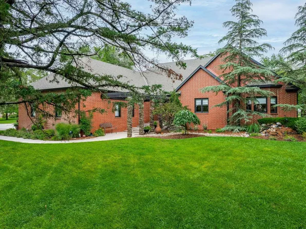 1460 N Sport Of Kings Ct, Wichita, KS 67230