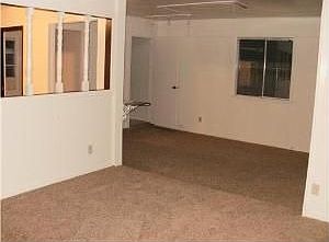 3rd image of 762 Kings Towne Pl